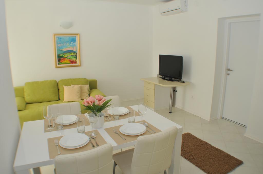 Apartments Gala Porec Room photo